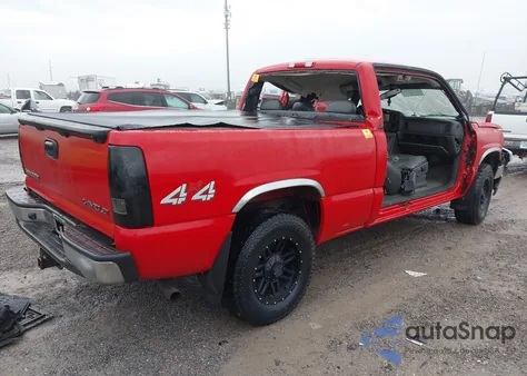 2005 Chevrolet Silverado 1500 Lt z USA, uszkodzony, nr VIN 1GCEK19B95Z228043